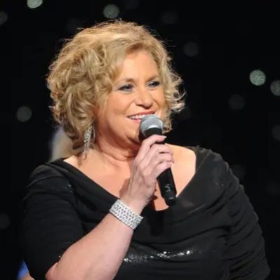 Sandi Patty Net Worth