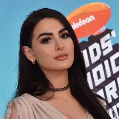 Alia Shelesh Net Worth