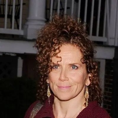 Amy Stiller Net Worth
