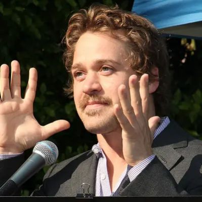 T.R. Knight Net Worth