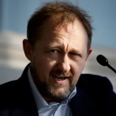 Andrew Upton Net Worth