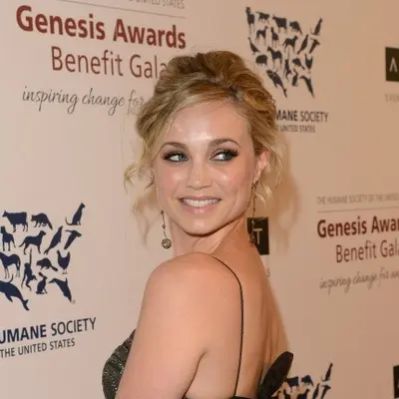 Fiona Gubelmann Net Worth